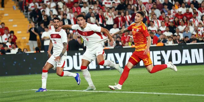 A Milli Futbol Tak�m�'ndan 4 goll� prova