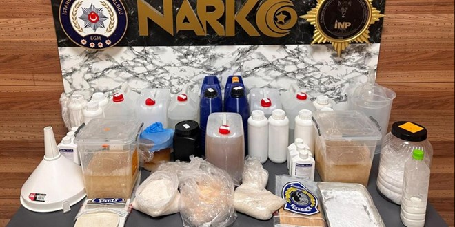 �stanbul'da 30 kilogram uyu�turucu ele ge�irildi