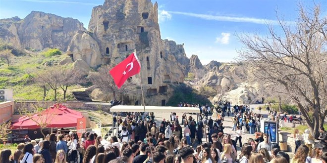 Bayramda m�zeler doldu ta�t�: Efes, Hierapolis ve G�beklitepe zirvede
