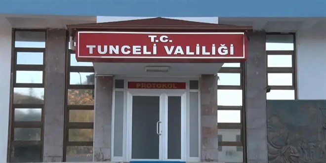 Valilikten 'K�l��daro�lu afi�i' a��klamas�: Valilik veya belediyenin dahli yok!