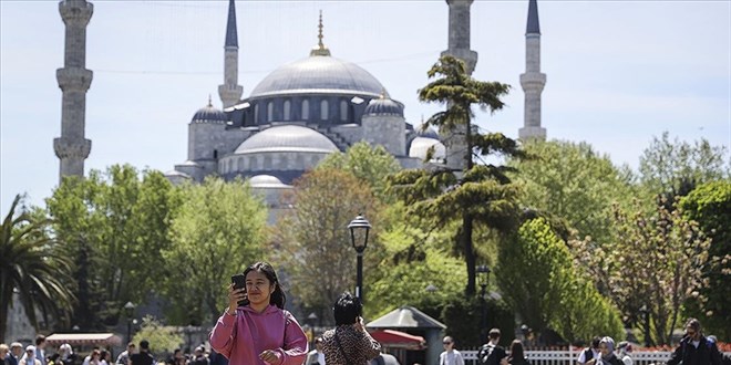 Muhafazakar turistin tatil �ilesi! 2 milyon yatak var, tesis yok