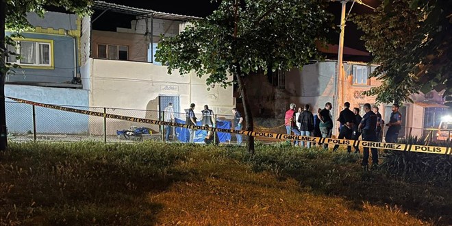 Bursa'da silahl� kavgada 2 ki�i ya�am�n� yitirdi