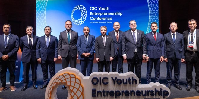 �slam ��birli�i Te�kilat� Gen�lik Giri�im Konferans� �stanbul'da ba�lad�