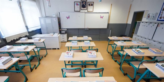 Okullarda yeni d�nem: M�fredat ve ders kitaplar� de�i�iyor!