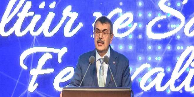 Bakan Tekin: �mam hatip okullar�n� uluslararas� marka yapaca��z