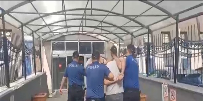 Lise �n�nde kimlik soran bek�ilere sald�r�da 2 tutuklama - Son Dakika Haber