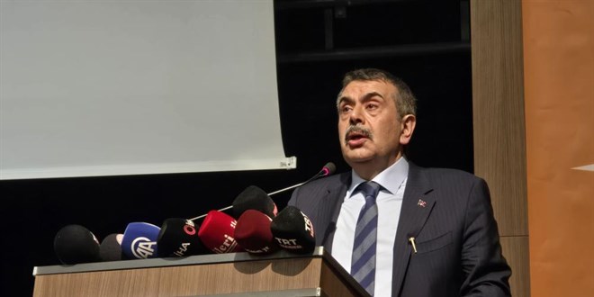 Bakan Tekin: �mamo�lu �zel ili�kisini Tosun Pa�a filmine benzetiyorum