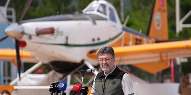 Bakan Yumakl�: 161 hava arac�yla ye�il vatan�m�za havadan kalkan oluyoruz - Son Dakika Haber