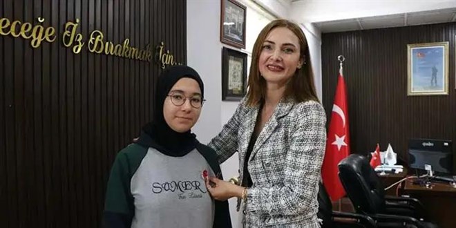 Robot yar��mas�nda derece yapt�lar, �d�l olarak gram alt�n verildi - Son Dakika Haber
