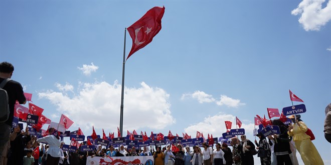 �ehit ve gazi aileleri Cudi Da��'nda bulu�tu: 'Ter�rs�z T�rkiye ortak idealdir' - Son Dakika Haber