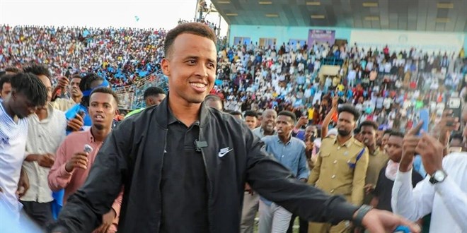 FIFA'dan s�n�r d��� edilen Somalili hakem i�in karar - Son Dakika Haber