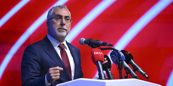 Bakan I��khan: Dijital ba��ml�l�k ciddi bir tehdittir - Son Dakika Haber