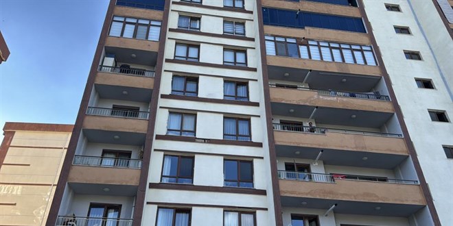 5. kattan d��en 2 ya��ndaki �ocuk hayat�n� kaybetti