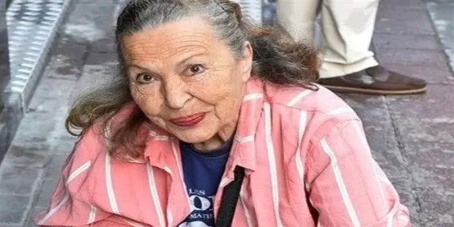 'Panter Emel' lakapl� Oyuncu Emel Y�ld�z hayat�n� kaybetti