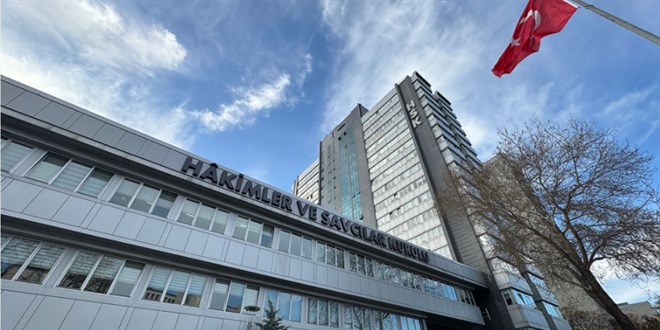 HSK, eski Ba�savc�y� g�revden uzakla�t�rd�