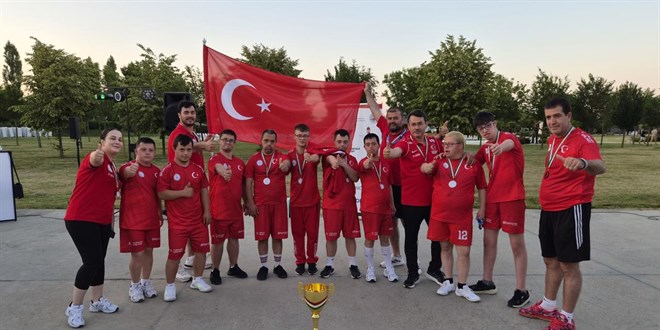 Down Sendromlu Basketbol Milli Tak�m� d�nya ikincisi