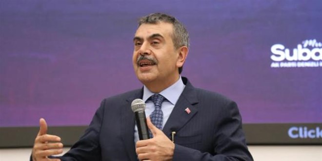 Tekin, 23 y�ll�k mektuplar� a��klad�: 45 ki�ilik s�n�f hayaldi - Son Dakika Haber