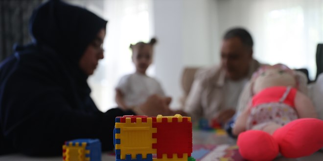D�rt �ocuk ve iki torun sahibi �ift, bir �ocu�a koruyucu aile oldu - Son Dakika Haber