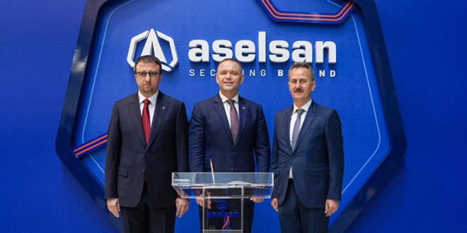 Polonya Cumhurba�kan� Navrocki ASELSAN'� ziyaret etti