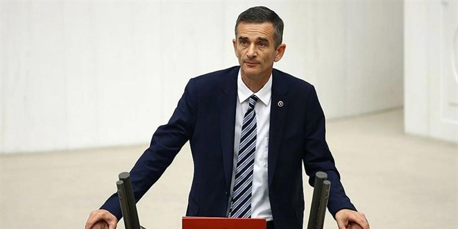Sakarya Milletvekili Dikbay�r, CHP'den istifa etti