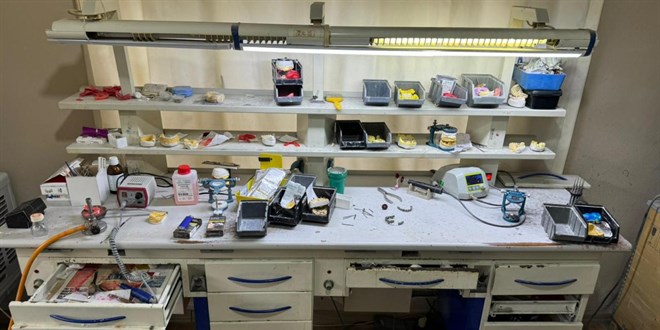 Hatay'da ka�ak di� laboratuvar�na d�zenlenen operasyonda 2 zanl� yakaland� - Son Dakika Haber