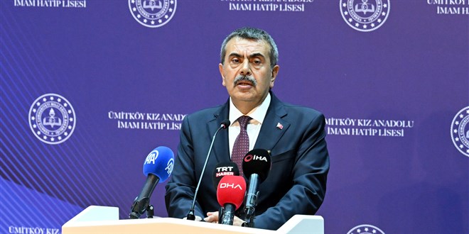 Bakan Tekin a��klad�: �HL'lerdeki meslek dersleri bran�la��yor