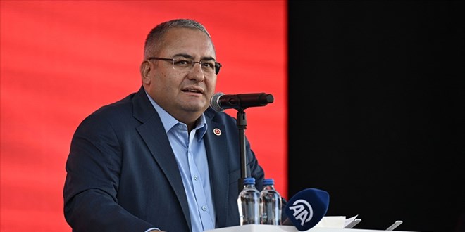 Aylard�r s�yleniyordu: Mesut �zarslan AK Parti'ye kat�l�yor