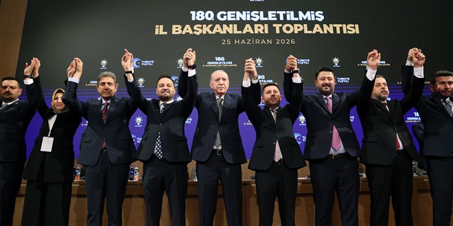 �� belediye ba�kan� daha Ak Parti'ye kat�ld�