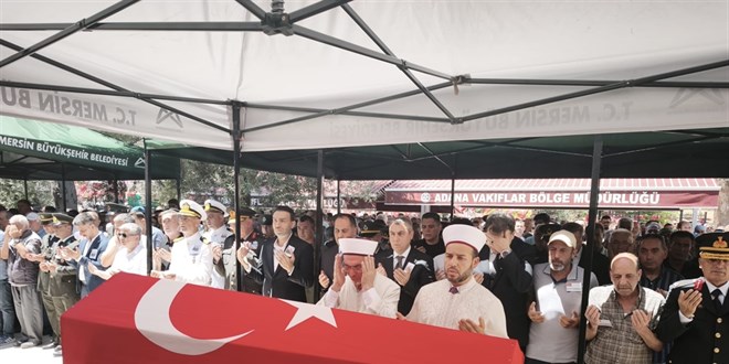 Suriye'de rahats�zlan�p �ehit olan ba��avu� topra�a verildi