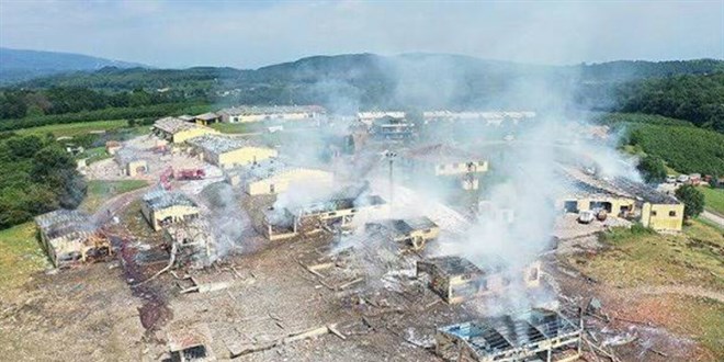Ni�de'de havai fi�ek fabrikas�nda patlama: 1 �l�, 1 yaral�