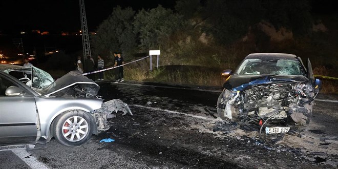 Hatal� sollama yapan alkoll� s�r�c� faciaya neden oldu: 1 �l�, 5 yaral� - Son Dakika Haber