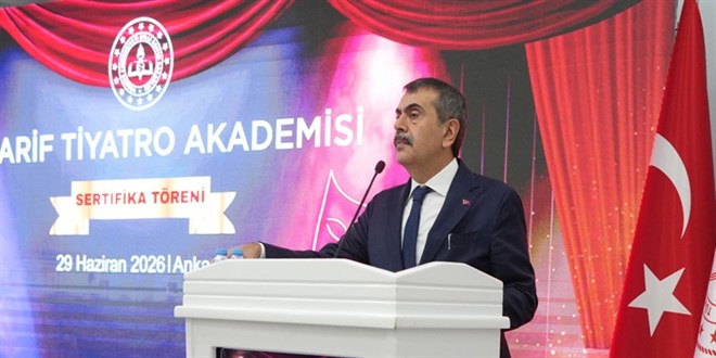 Bakan Tekin duyurdu: Se�meli derslerde k�lt�r ve sanat ayr�ld�