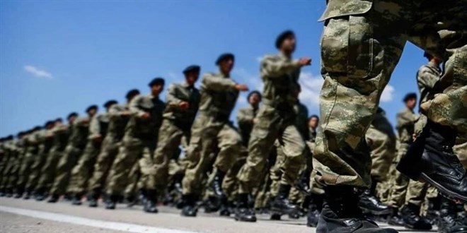 Askerlikte yeni d�nem: �ifte vatanda�lara muafiyet g�ndemde