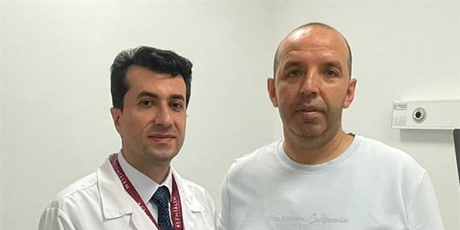 Boyun f�t��� nedeniyle sa� kolunu kullanamayan hasta sa�l���na kavu�tu - Son Dakika Haber
