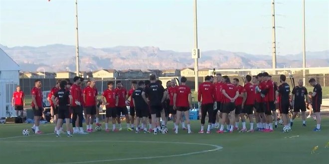 TFF a��klad�: ��te A Milli Tak�m'�n Arizona kamp�n�n perde arkas� - Son Dakika Haber
