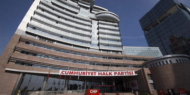 CHP'nin �aibeli kurultay davas� 16 Eyl�l'e ertelendi