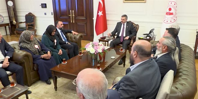 Bakan �ift�i, T�rkiye Gazi ve �ehit Aileleri Vakf� heyetiyle bir araya geldi - Son Dakika Haber
