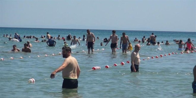 S�cak havay� f�rsat bilen �stanbullular sahillere ak�n etti - Son Dakika Haber