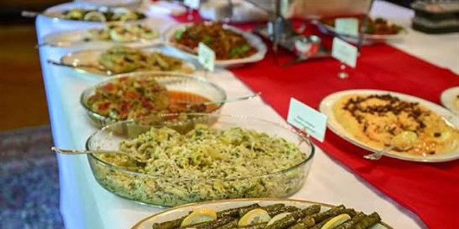 Zirvede T�rk mutfa�� yemekleri: �e�minigar, tarhana, erik cac���, muhammara