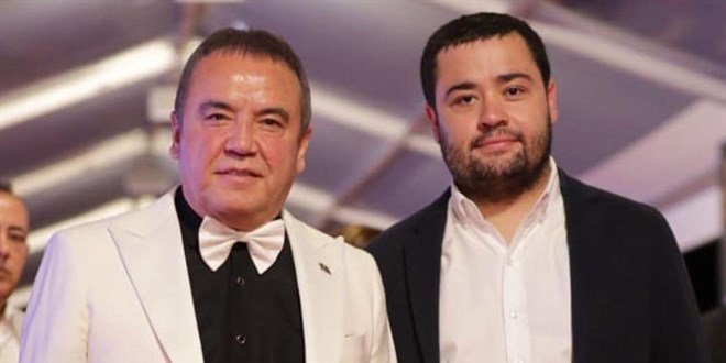 Muhittin B�cek: Cezaevinde gizli gizli a�lad�m - Son Dakika Haber