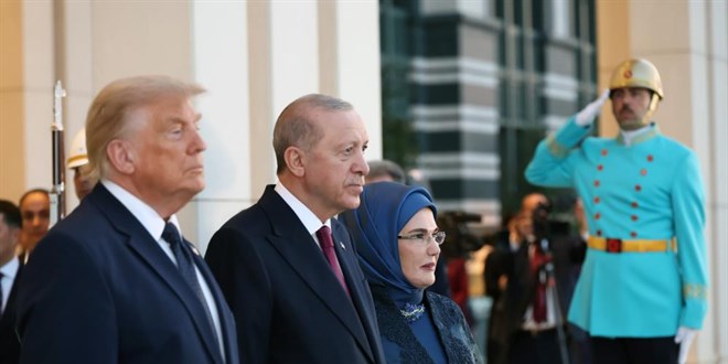Devlet ve h�k�met ba�kanlar� ile e�leri onuruna resepsiyon verildi