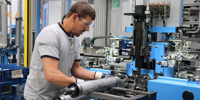 Otomotiv sekt�r�nden 8 milyar dolarl�k yan sanayi �r�n� ihracat�