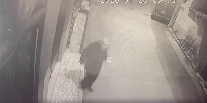 E�ini 15 par�aya ay�ran san�ktan �oke eden savunma: �ok kolay oldu