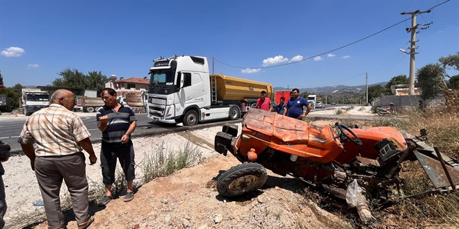 T�rla �arp��an trakt�rdeki 2 ki�i hastanede hayat�n� kaybetti - Son Dakika Haber