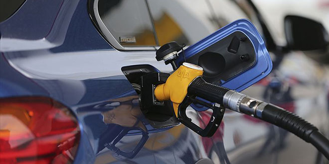 3 kez zam gelmi�ti: Motorine bu sefer indirim geliyor - Son Dakika Haber