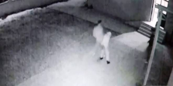Cami avlusunda uygunsuz davran�� uyar�s� sald�r�yla bitti: �mam darp edildi