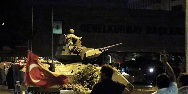 15 Temmuz'un kronolojisi: FET�'n�n darbe giri�imi 21 saatte nas�l p�sk�rt�ld�?