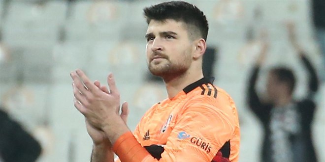 Al-Jazira, kaleci Ersin Destano�lu'nu transfer etti - Son Dakika Haber