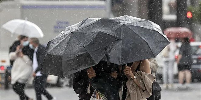 Meteoroloji uyard�: �stanbul ve 9 kentte g�k g�r�lt�l� sa�anak bekleniyor