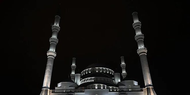 T�m camilerde 15 Temmuz gecesi 'sala' okunacak - Son Dakika Haber